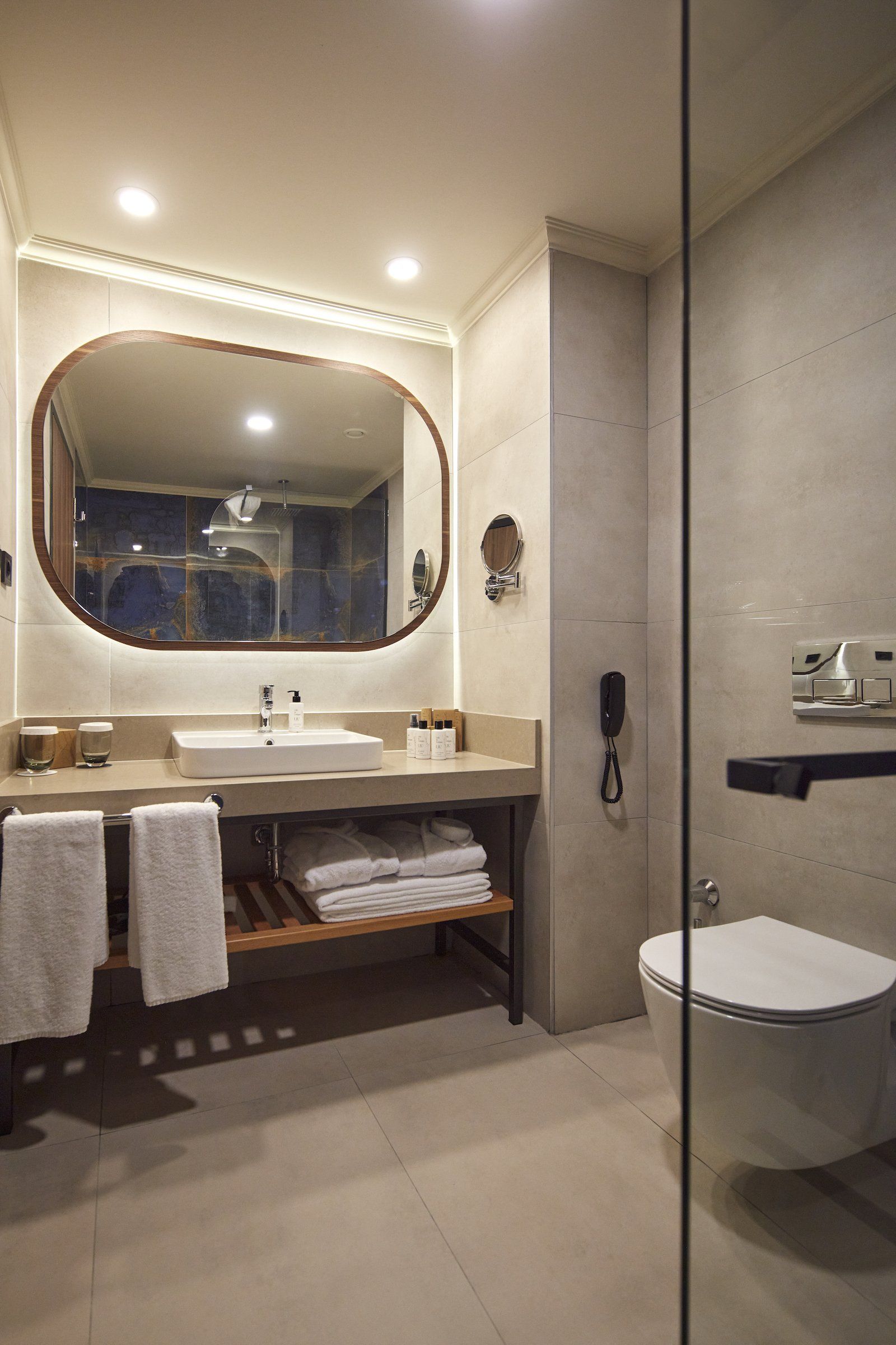 Liu Resorts Deluxe Room