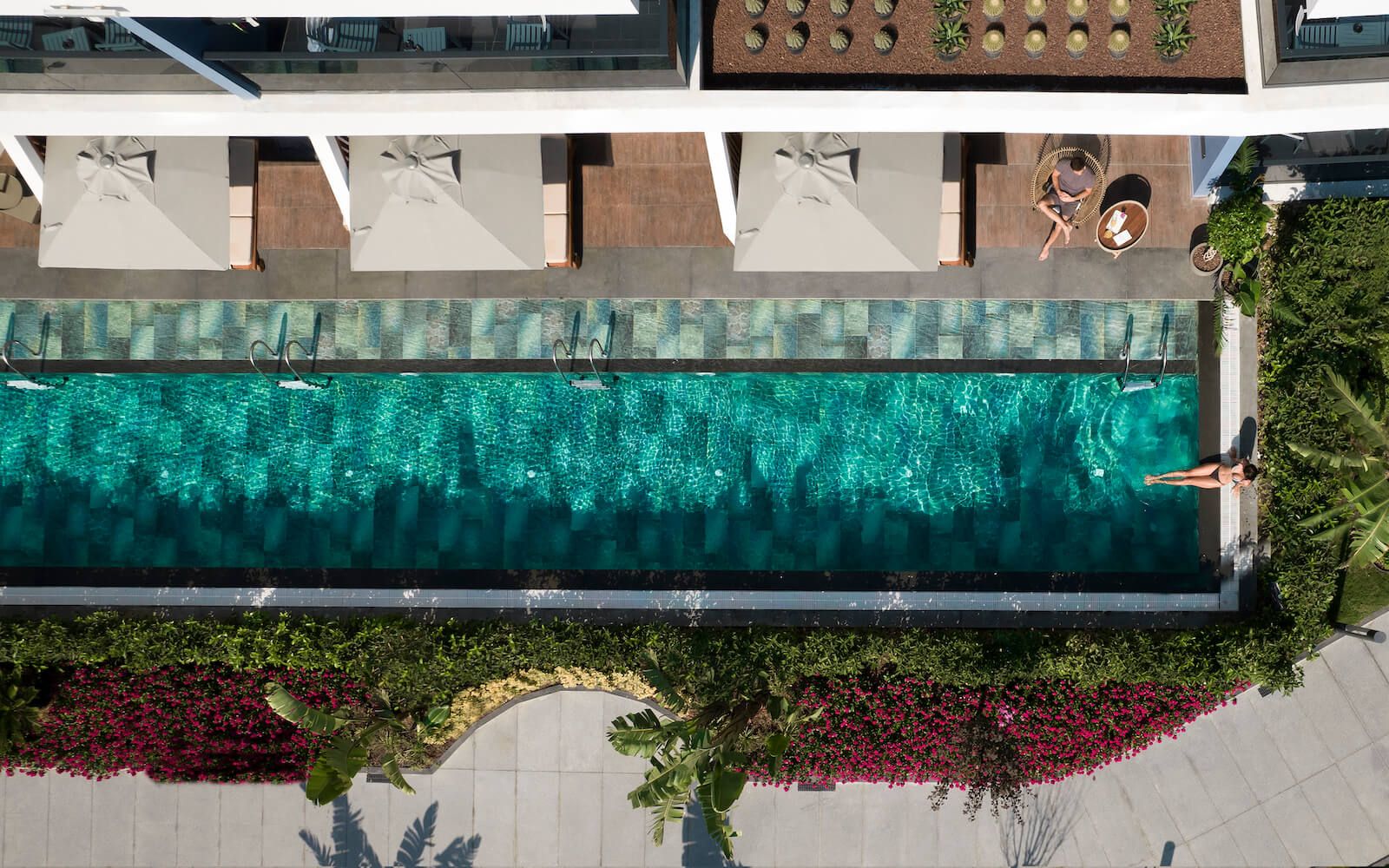 Liu Resorts , Deluxe Lagoon Ziimmer