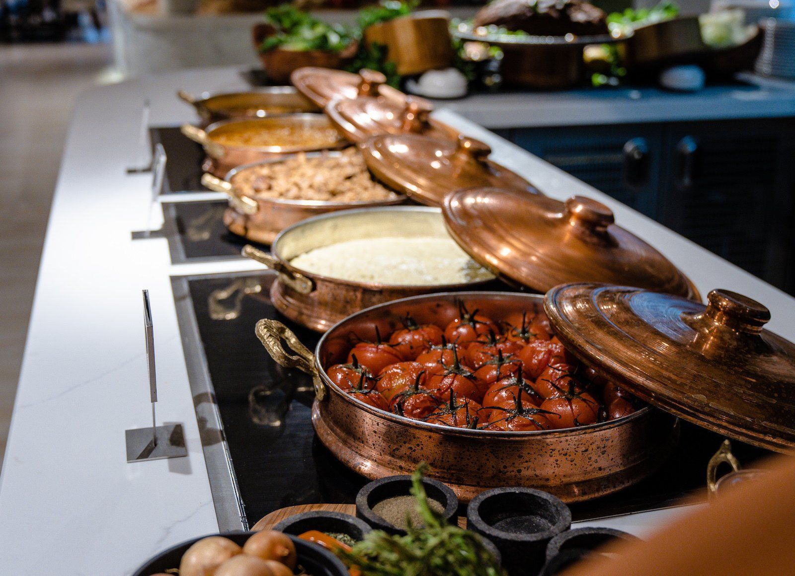 Liu Resorts, Gastro