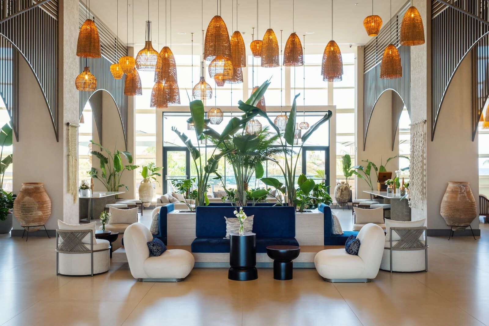 Liu Resorts, Lobby Lounge Bar