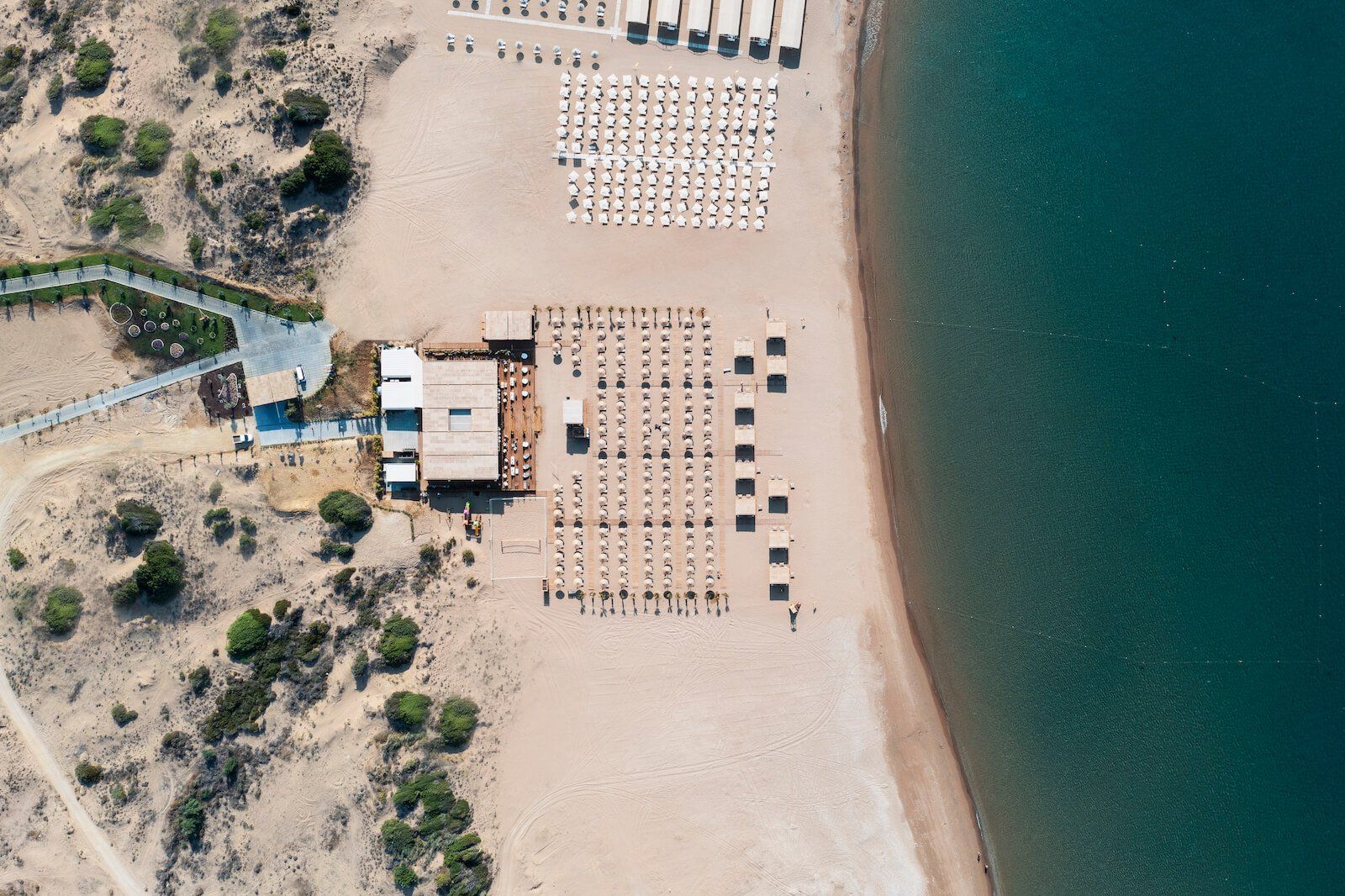 Liu Resorts, Beach
