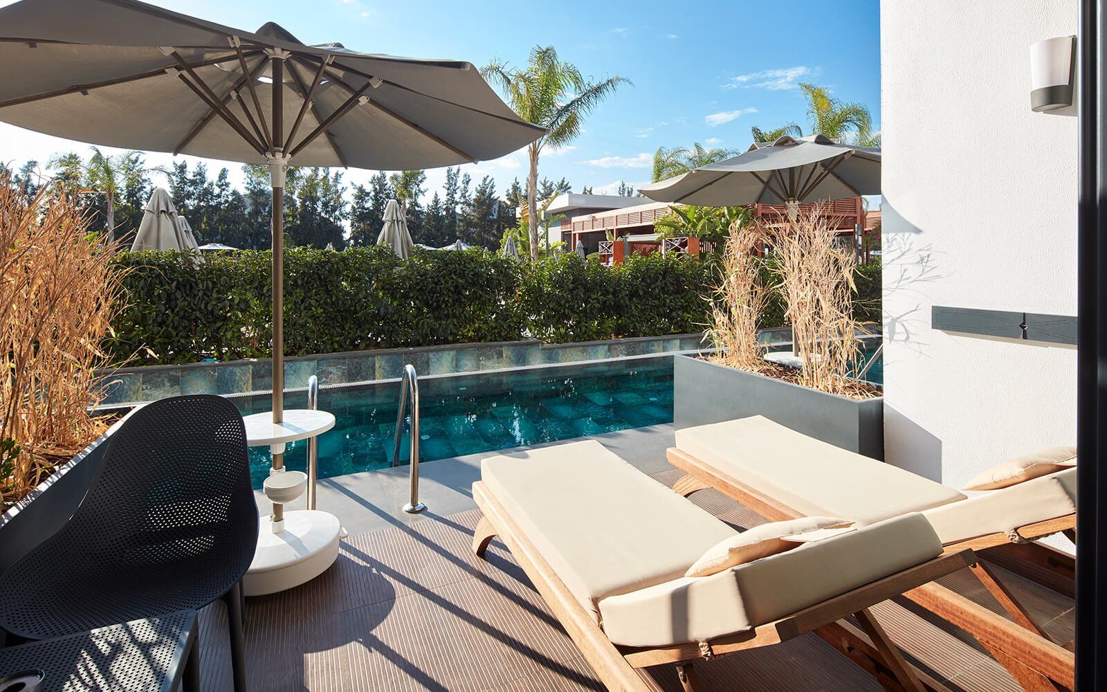Liu Resorts , Deluxe Zimmer Swim Up